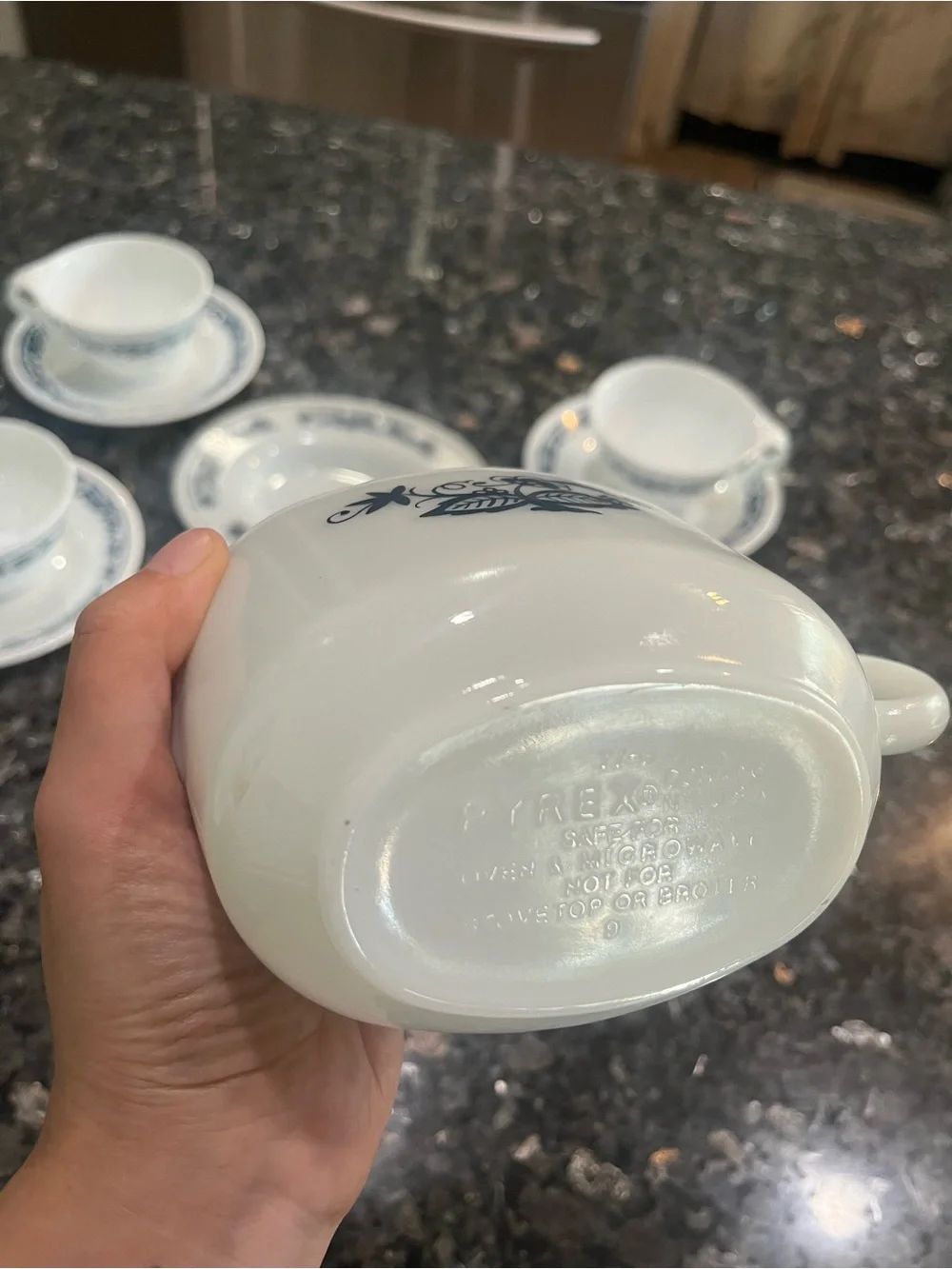 Vintage Corelle Livingware Blue Pyrex Gravy Boat Set Corning Ware